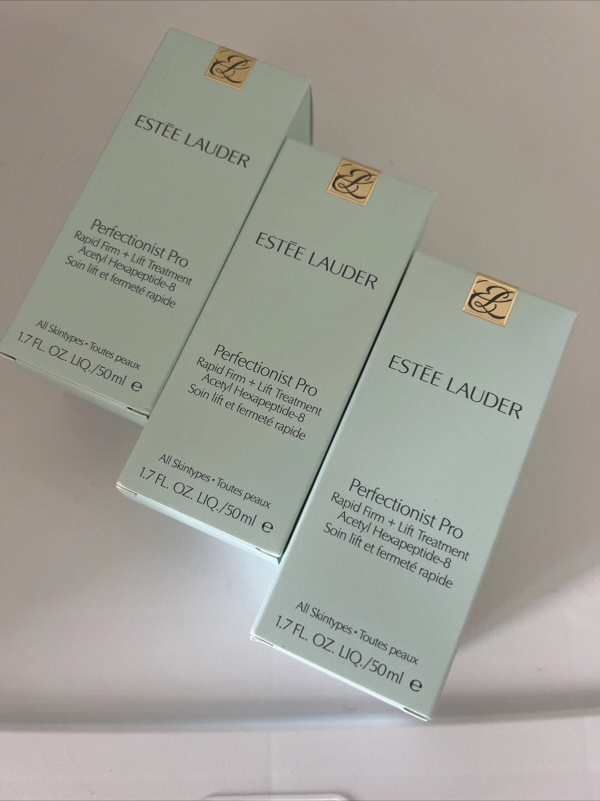 Estée Lauder Perfectionist Pro Rapid Firm + Lift Treatment with Acetyl Hexapeptide-8 – 50ml - Image 3
